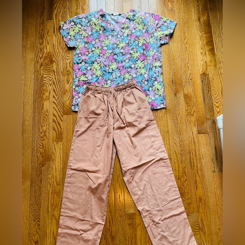 Women’s Samantha Mara Scrub Set Size L